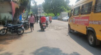 नवी सांगवीतील साई चौक ते फेमस चौक दरम्यान रखडलेल्या रस्त्यास तात्पुरती तरी मलमपट्टी करावी …