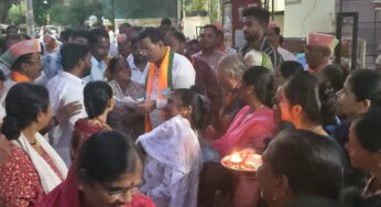 नवी सांगवी परिसरात शंकर जगताप यांचा भेटीगाठी आणि बैठकांचा धडाका औक्षण आणि फुलांचा वर्षाव करत नागरिकांकडून जगताप यांचे जंगी स्वागत